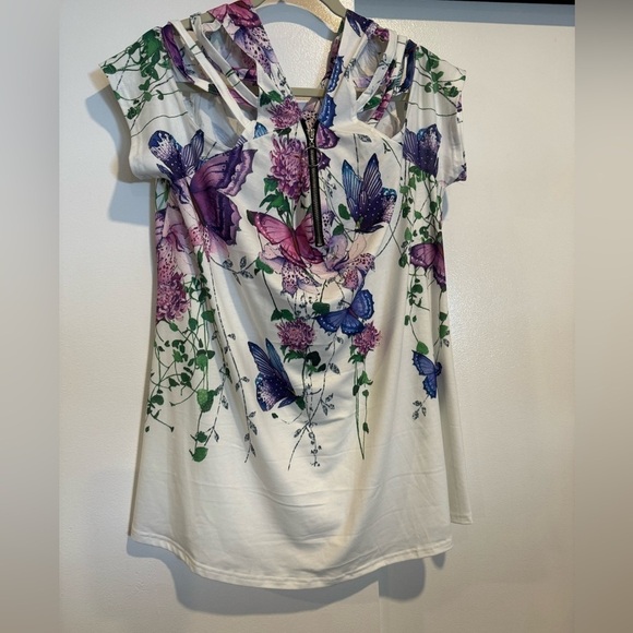 White butterfly design cut out shoulder short sleeve top size XXL - Picture 7 of 12